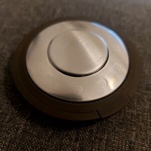 Becca Shimmering Skin Perfector in Moonstone